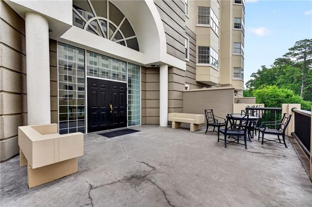 2499 Peachtree Road NE 508, Atlanta, GA 30305