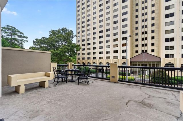 2499 Peachtree Road NE 508, Atlanta, GA 30305