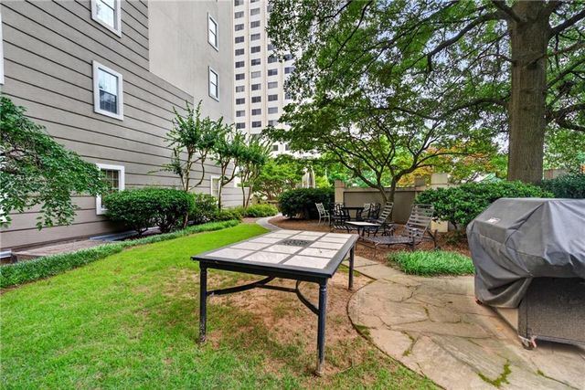 2499 Peachtree Road NE 508, Atlanta, GA 30305