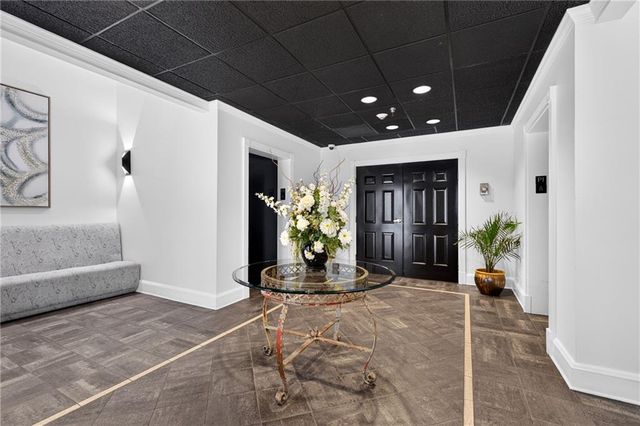 2499 Peachtree Road NE 508, Atlanta, GA 30305