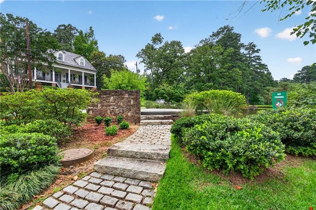 2499 Peachtree Road NE 508, Atlanta, GA 30305