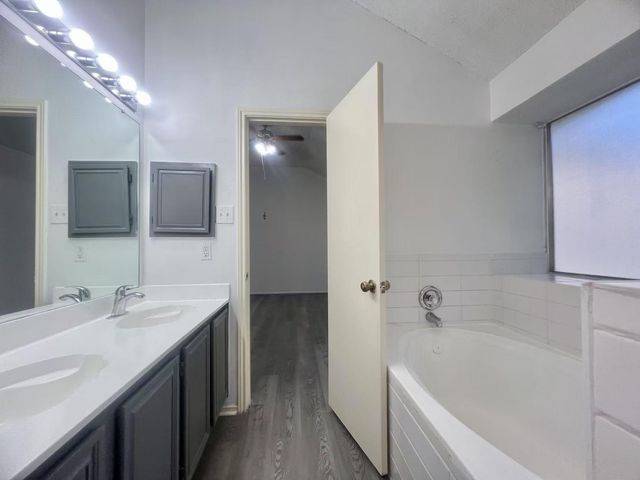 14303 Kincheloe ST, Austin, TX 78725