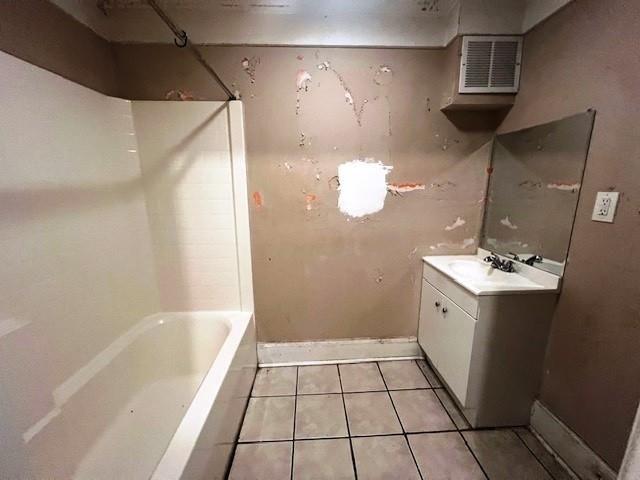 1178 Indian NW Way, Lilburn, GA 30047