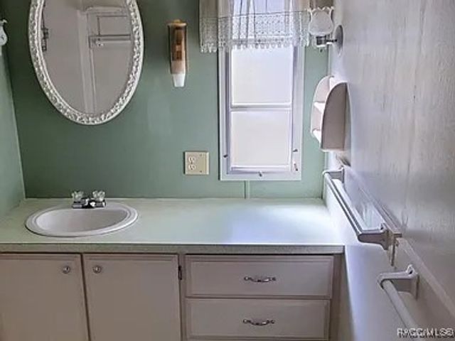 7095 W Vantage Lane, Homosassa, FL 34448