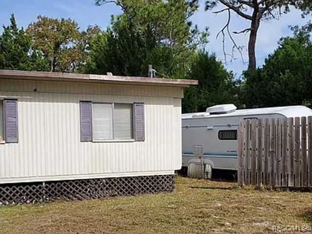 7095 W Vantage Lane, Homosassa, FL 34448