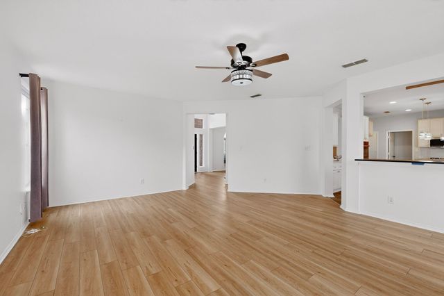 1012 Muscadine Vine Street, Crowley, TX 76036