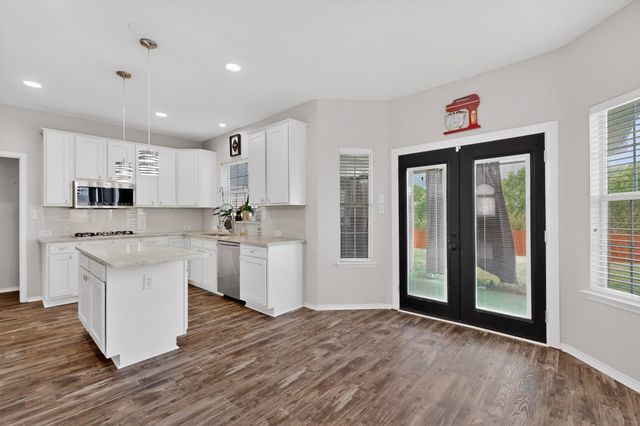 1012 Muscadine Vine Street, Crowley, TX 76036