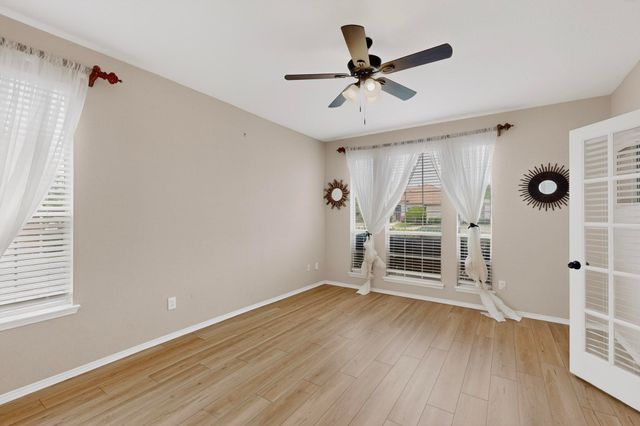 1012 Muscadine Vine Street, Crowley, TX 76036