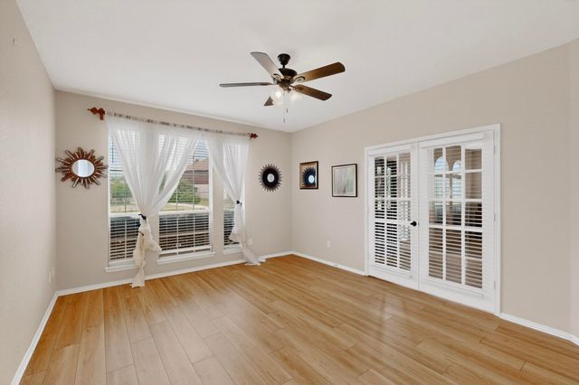 1012 Muscadine Vine Street, Crowley, TX 76036