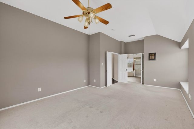 1012 Muscadine Vine Street, Crowley, TX 76036