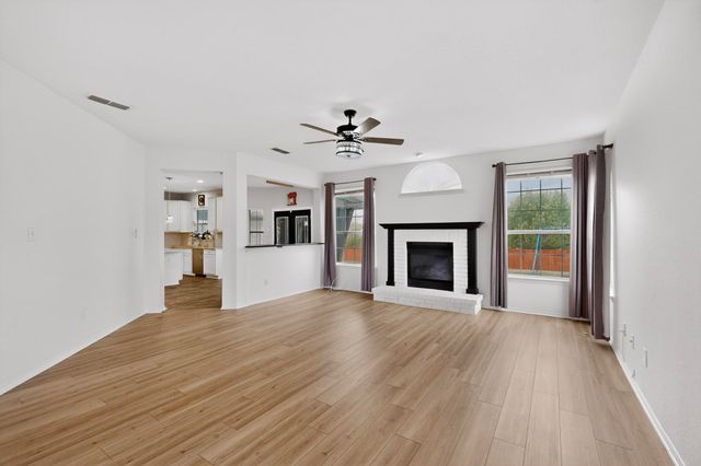 1012 Muscadine Vine Street, Crowley, TX 76036