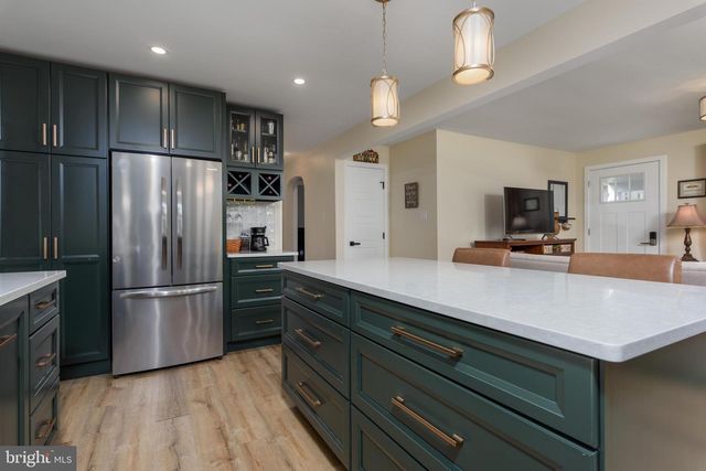 230 N 48TH STREET, Harrisburg, PA 17111