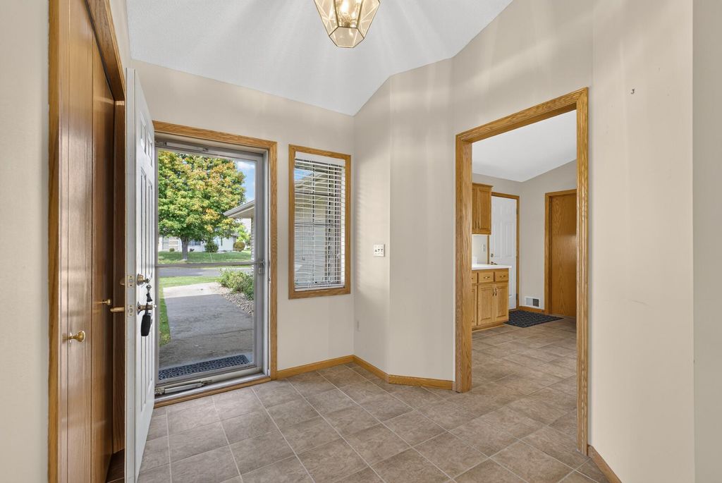 3813 Impatiens Lane N, Brooklyn Park, MN 55443 — photo 4