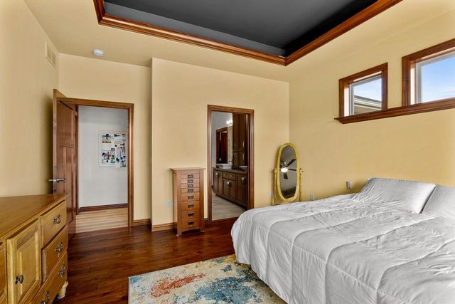 2345 Silveridge DRIVE, Manitowoc, WI 54220