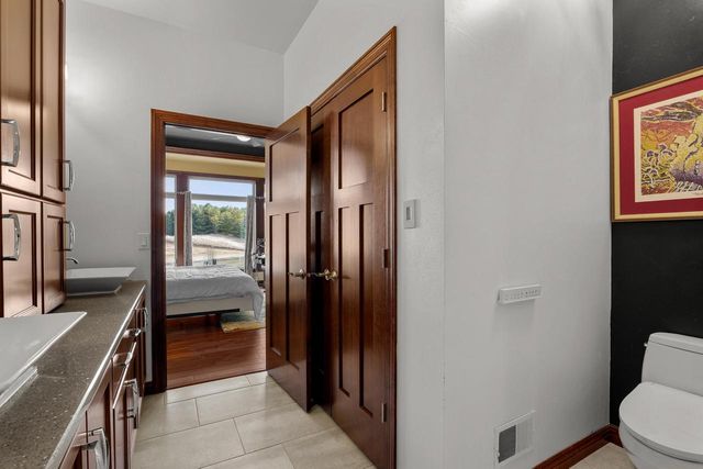 2345 Silveridge DRIVE, Manitowoc, WI 54220