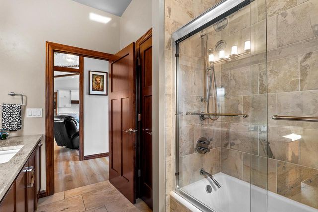 2345 Silveridge DRIVE, Manitowoc, WI 54220