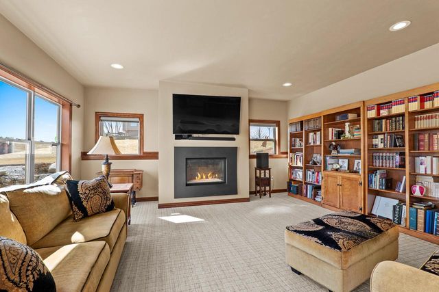 2345 Silveridge DRIVE, Manitowoc, WI 54220