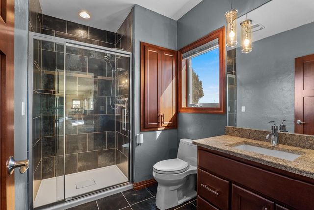 2345 Silveridge DRIVE, Manitowoc, WI 54220