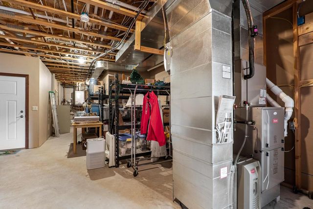 2345 Silveridge DRIVE, Manitowoc, WI 54220