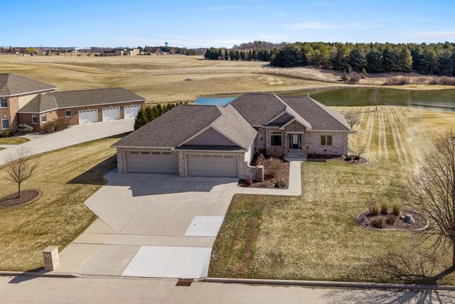 2345 Silveridge DRIVE, Manitowoc, WI 54220