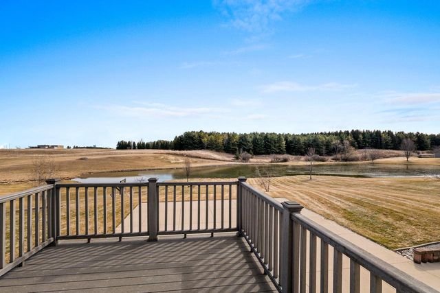 2345 Silveridge DRIVE, Manitowoc, WI 54220