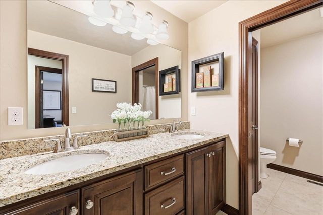 2259 MAHOGANY TRAIL, De Pere, WI 54115