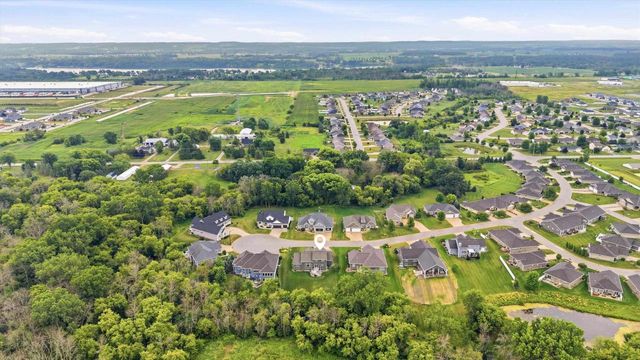 2259 MAHOGANY TRAIL, De Pere, WI 54115