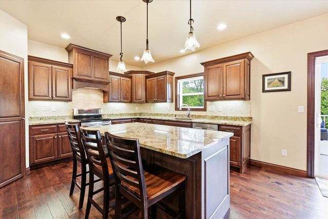2259 MAHOGANY TRAIL, De Pere, WI 54115