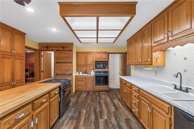 6513 SE Ryan Road, Blue Springs, MO 64014