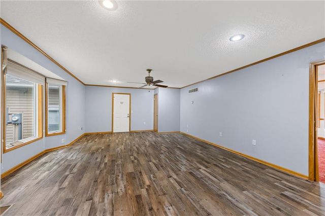 6513 SE Ryan Road, Blue Springs, MO 64014