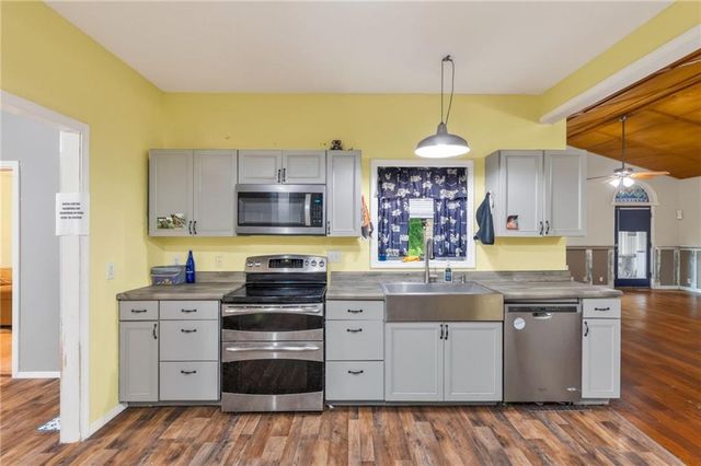 6513 SE Ryan Road, Blue Springs, MO 64014