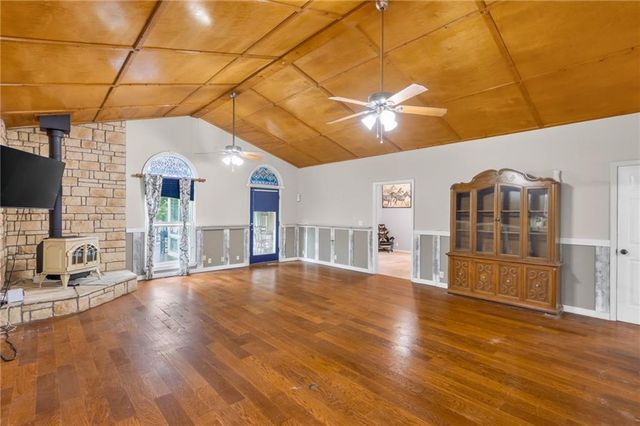 6513 SE Ryan Road, Blue Springs, MO 64014