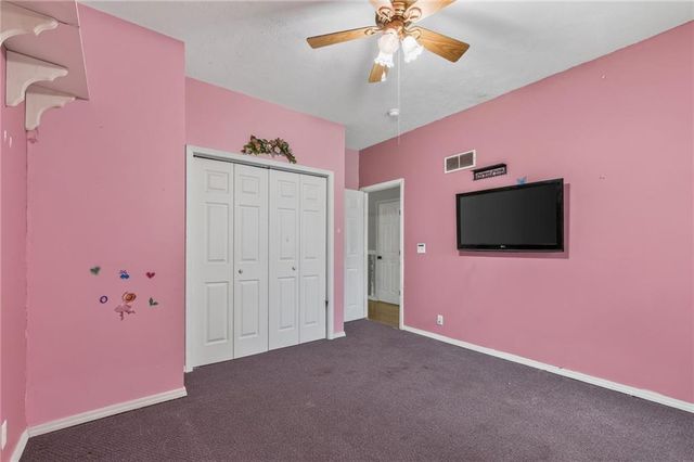 6513 SE Ryan Road, Blue Springs, MO 64014