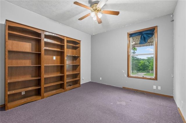 6513 SE Ryan Road, Blue Springs, MO 64014