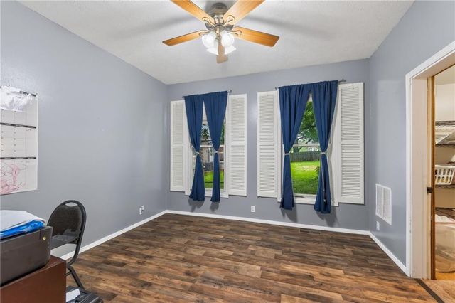 6513 SE Ryan Road, Blue Springs, MO 64014