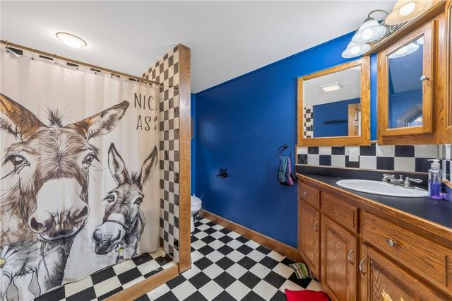 6513 SE Ryan Road, Blue Springs, MO 64014