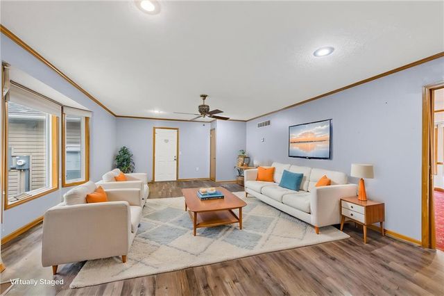 6513 SE Ryan Road, Blue Springs, MO 64014