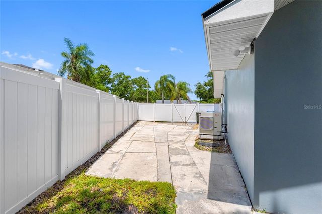 1950 ARVIS CIRCLE W, Clearwater, FL 33764
