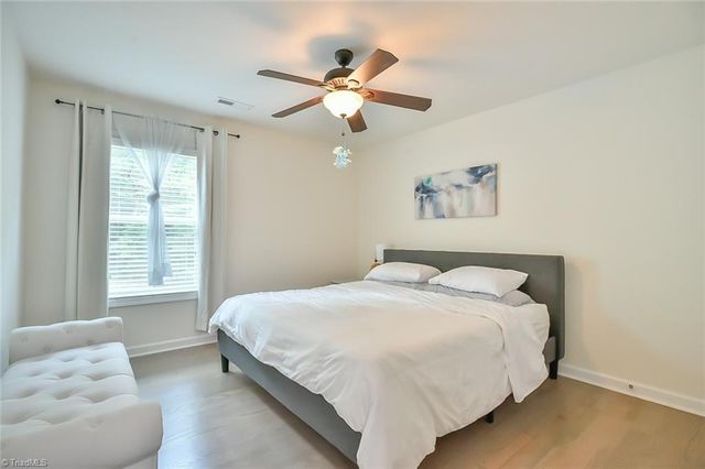 1017 Scotch Pine Way, Mebane, NC 27302