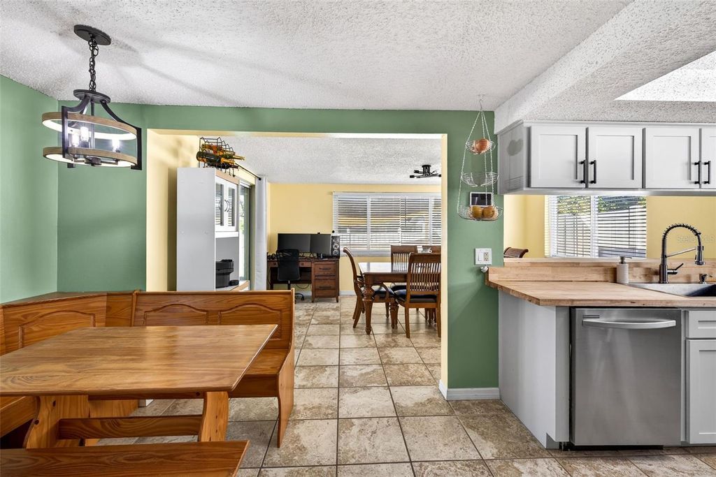 Image 14 of property listing at 7325 NEVA LANE, Port Richey, FL 34668