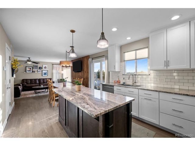 3663 S Quatar Way, Aurora, CO 80018