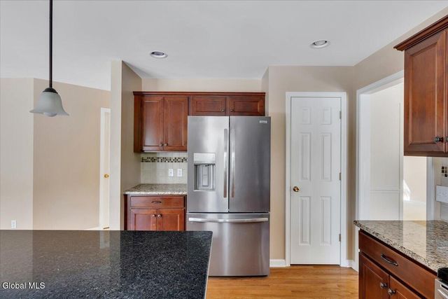 5 Wyndham Way, Milton, NY 12020