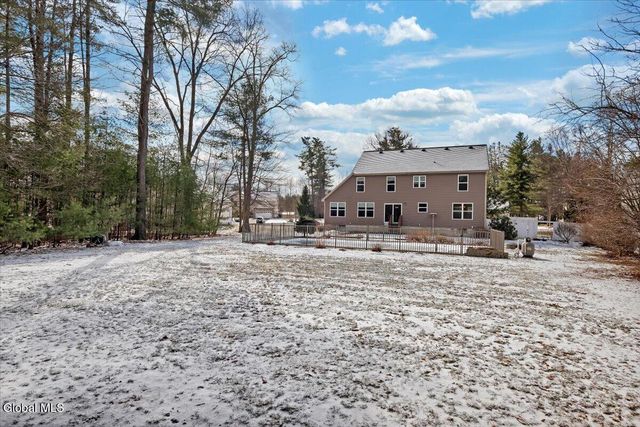 5 Wyndham Way, Milton, NY 12020