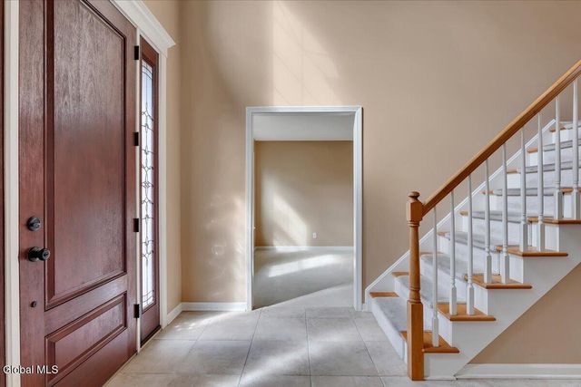 5 Wyndham Way, Milton, NY 12020