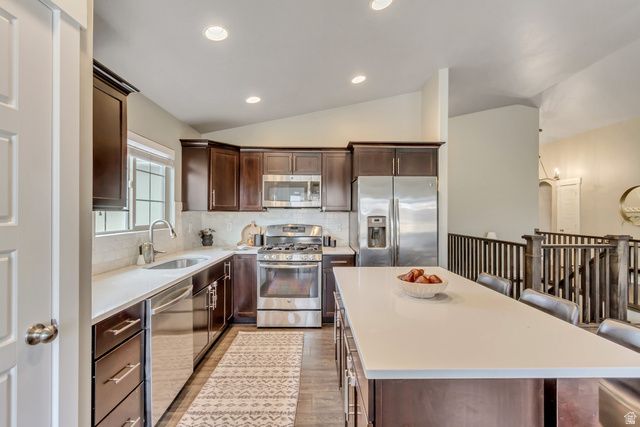 2712 N PARK VIEW CT, Lehi, UT 84043
