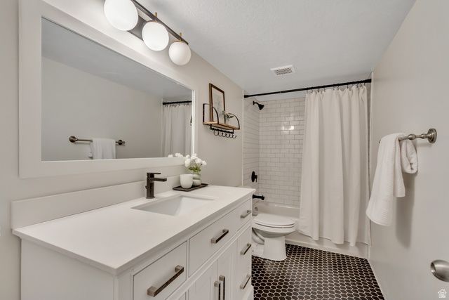 2712 N PARK VIEW CT, Lehi, UT 84043