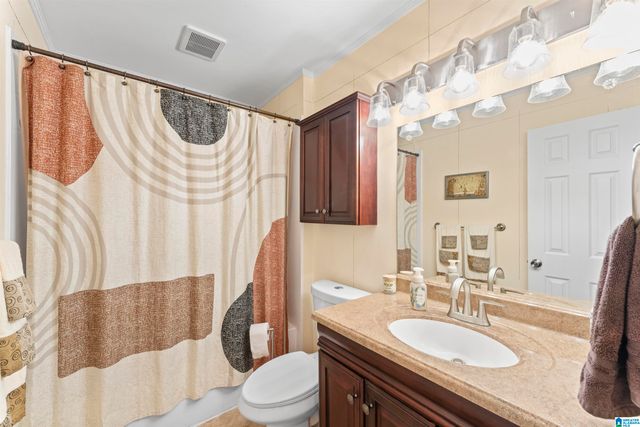 3229 EDENBURG DRIVE, Hueytown, AL 35023