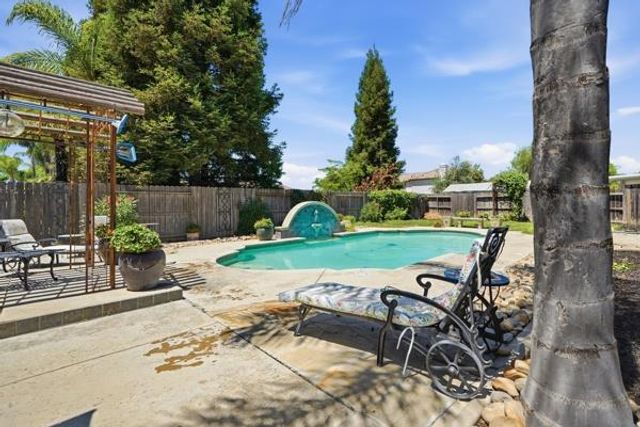 1567 N. Ripon Rd., Ripon, CA 95366