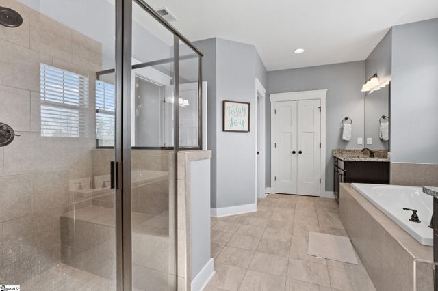 121 Mares Head Place, Taylors, SC 29687