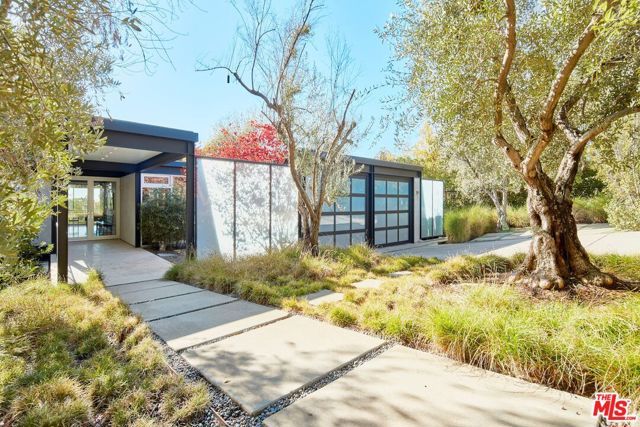 15960 Alcima Avenue, Pacific Palisades (los Angeles), CA 90272